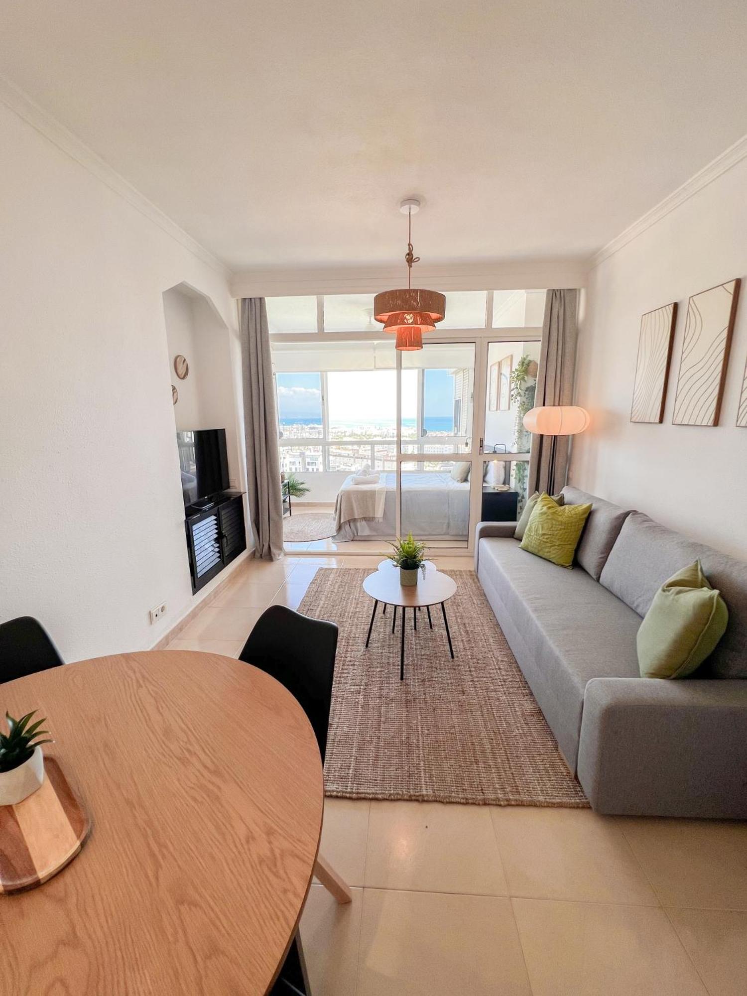 Cozy Flat With Sea Views La Torre Apartment Торемолинос Екстериор снимка