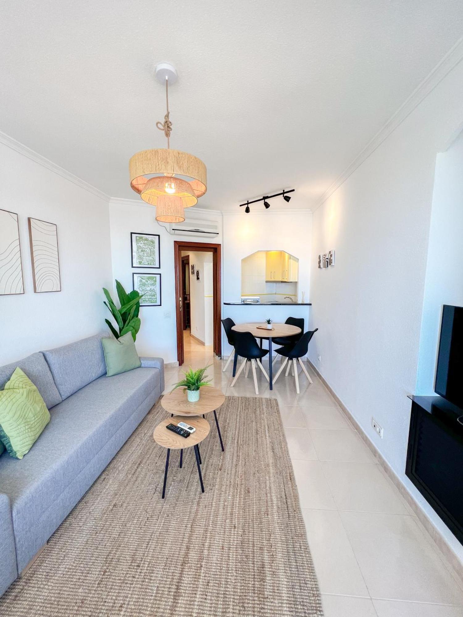 Cozy Flat With Sea Views La Torre Apartment Торемолинос Екстериор снимка